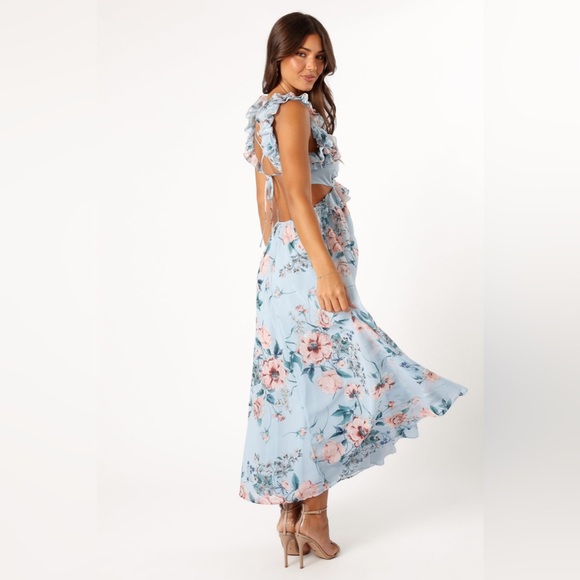Petal & Pup Lucah Frill Shoulder Maxi Dress - bump friendly! - Picture 2 of 6